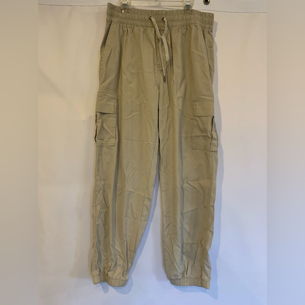 Vuori Tan Cargo Joggers Women’s Medium